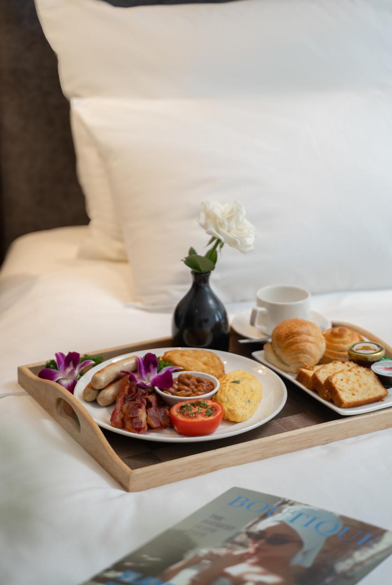The Q Boutique Hotel Hanoi Buitenkant foto